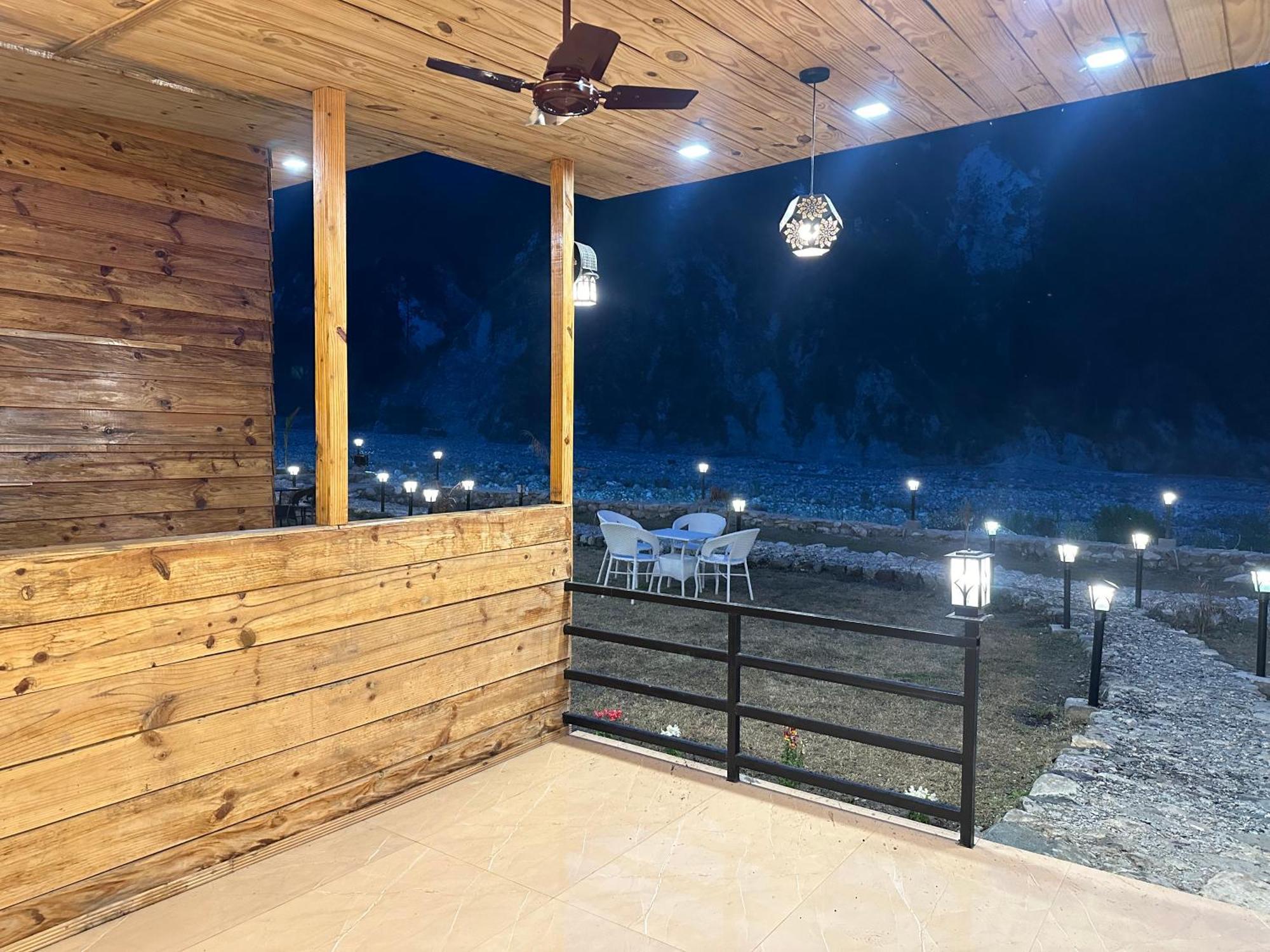 Cabana Riverside Resort - Kainchi Dham ไนนิตาล ภายนอก รูปภาพ
