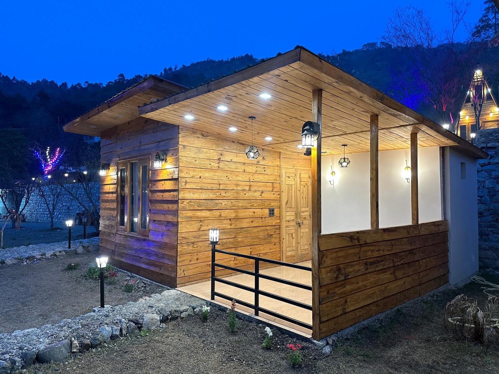 Cabana Riverside Resort - Kainchi Dham ไนนิตาล ภายนอก รูปภาพ